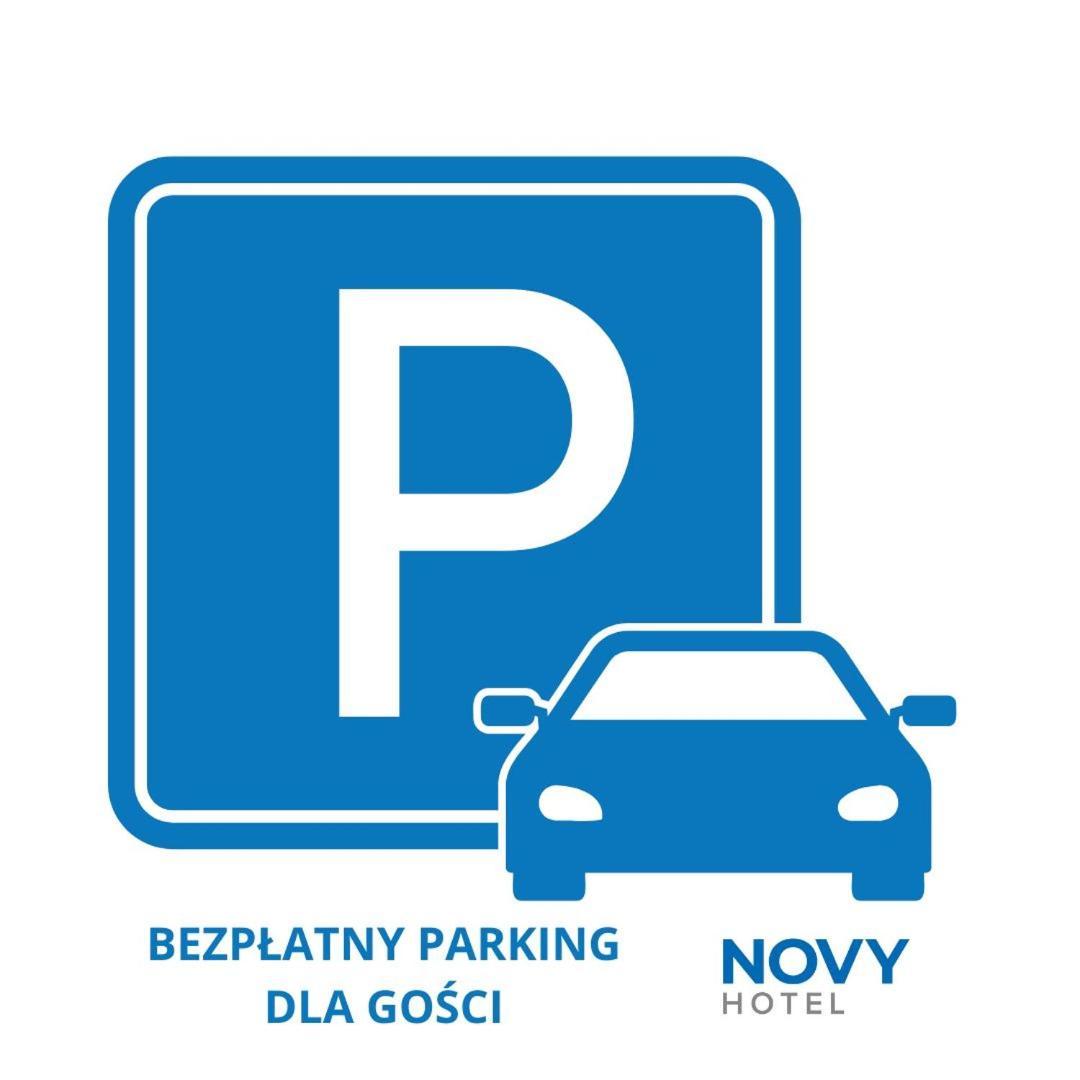 Novy Hotel Зелёна-Гура Экстерьер фото